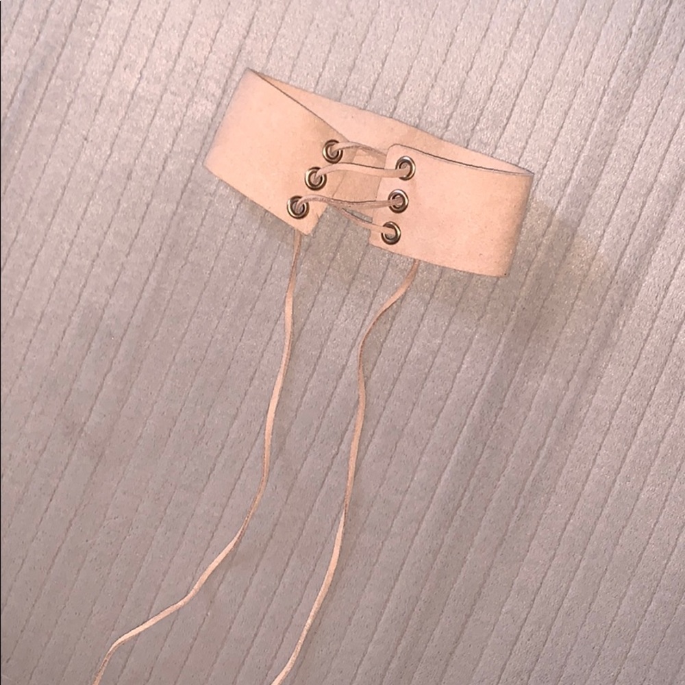 Nude Tie Up Choker